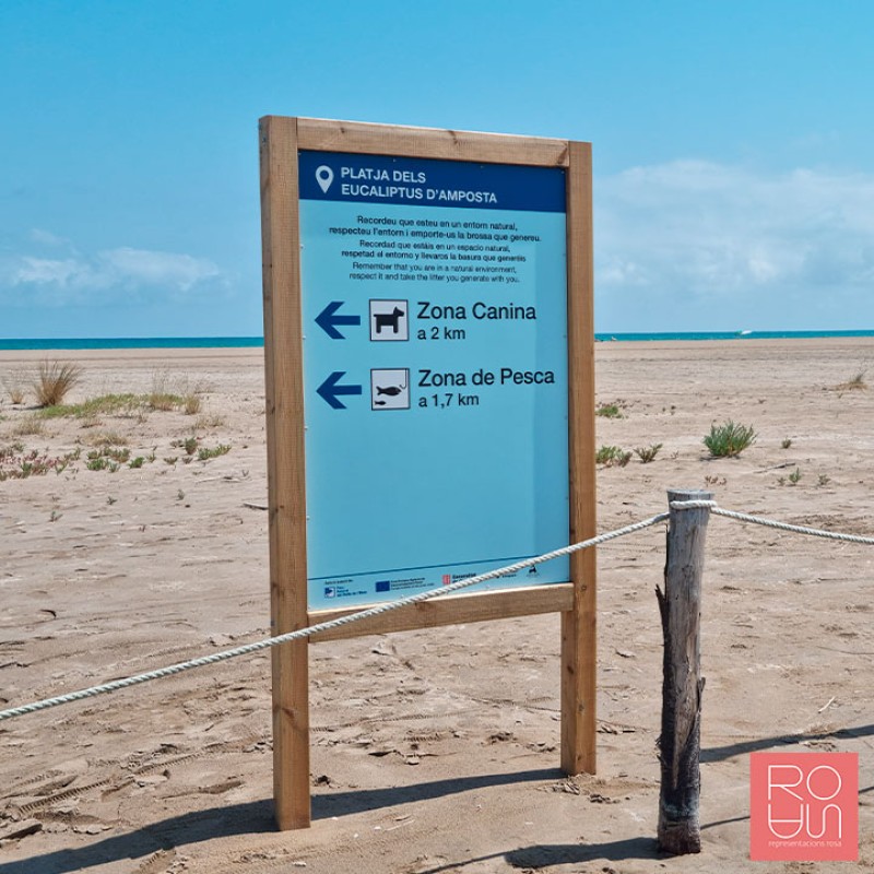 Cartellera de senyalització espais naturals protegits